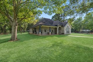 180 Harbor View Drive, Livingston, TX 77351