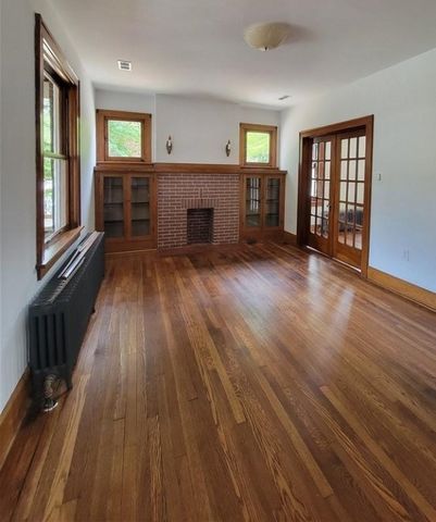 1204 Church St, Ambridge, PA 15003