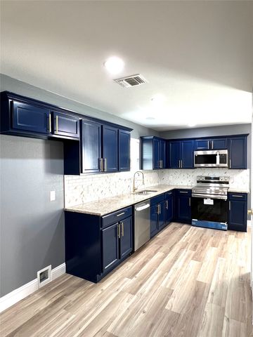 3206 Roberts Street, Greenville, TX 75401