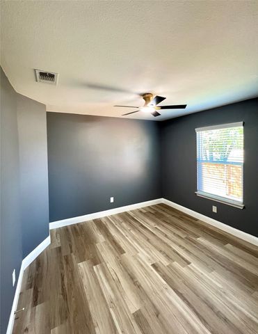 3206 Roberts Street, Greenville, TX 75401