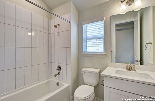 11135 Fruit Dove Trail, San Antonio, TX 78249