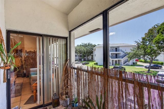 2445 SW 18th Ter 807, Fort Lauderdale, FL 33315