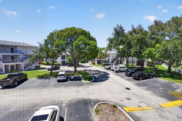 2445 SW 18th Ter 807, Fort Lauderdale, FL 33315