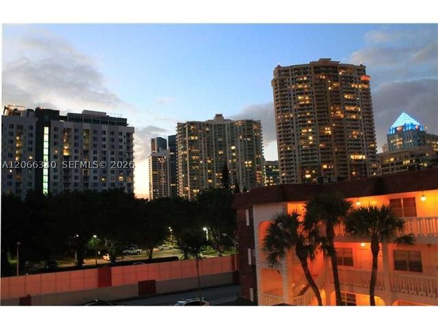 2445 SW 18th Ter 807, Fort Lauderdale, FL 33315