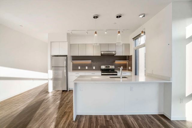 839 Beacon Street 506, Boston, MA 02215