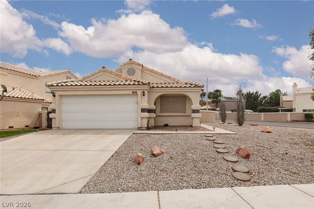 352 Lander Drive, Henderson, NV 89074 — photo 2