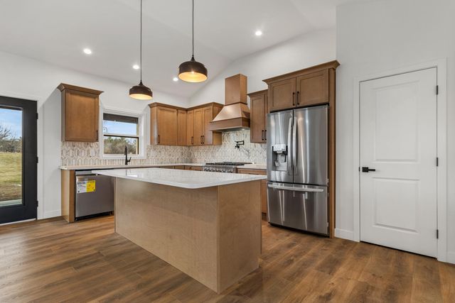 702 N Beacon Hill Circle, Urbana, IL 61802