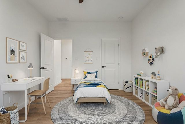 702 N Beacon Hill Circle, Urbana, IL 61802