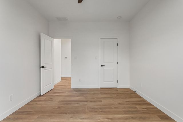 702 N Beacon Hill Circle, Urbana, IL 61802