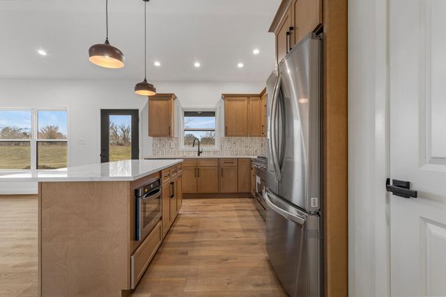 702 N Beacon Hill Circle, Urbana, IL 61802