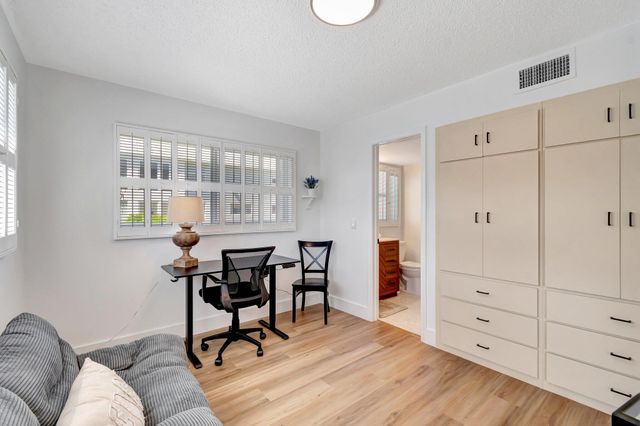 17 Colonial Club Drive 204, Boynton Beach, FL 33435