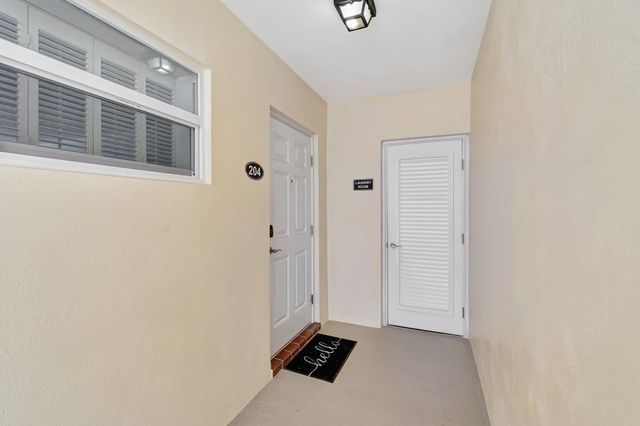 17 Colonial Club Drive 204, Boynton Beach, FL 33435