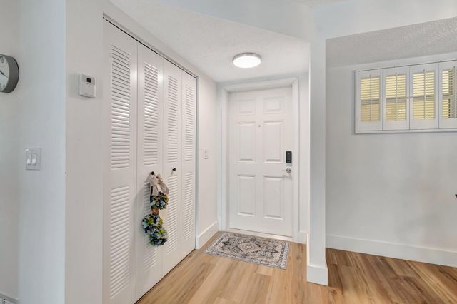 17 Colonial Club Drive 204, Boynton Beach, FL 33435