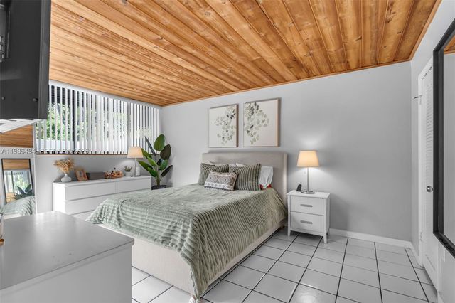 16341 Wood Walk, Miami Lakes, FL 33014