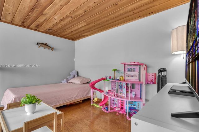 16341 Wood Walk, Miami Lakes, FL 33014