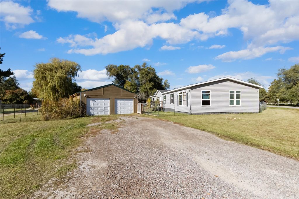 564 Cheery Lynn Road, Kalispell, MT 59901 photo 3