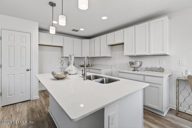 8057 OSTEEN Street, Jacksonville, FL 32210