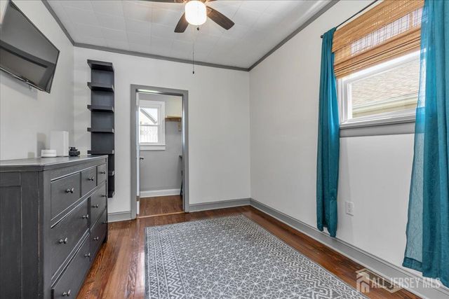 613 Maplewood Avenue, Roselle Park, NJ 07204