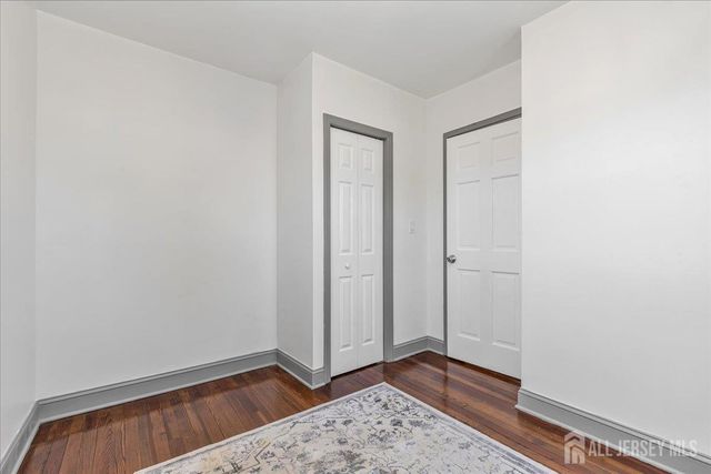613 Maplewood Avenue, Roselle Park, NJ 07204
