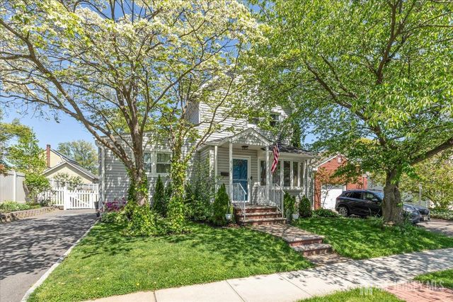 613 Maplewood Avenue, Roselle Park, NJ 07204