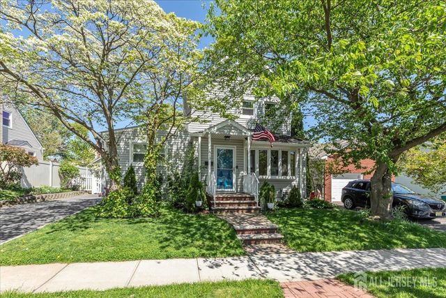 613 Maplewood Avenue, Roselle Park, NJ 07204