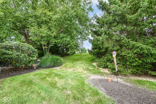 8091 Farmhurst Lane, Indianapolis, IN 46236