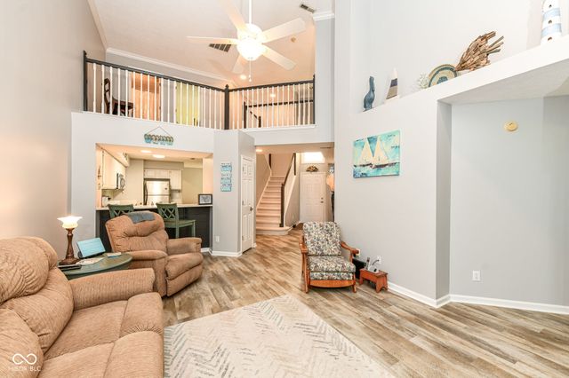 8091 Farmhurst Lane, Indianapolis, IN 46236