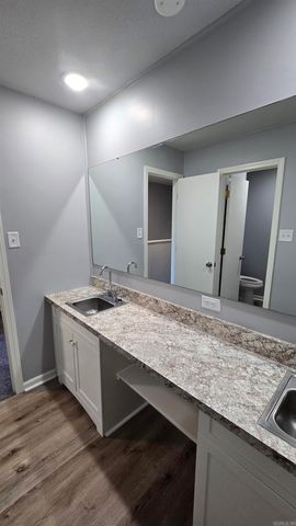 601 Dave Creek Pkwy Apt 73, Fairfield Bay, AR 72088