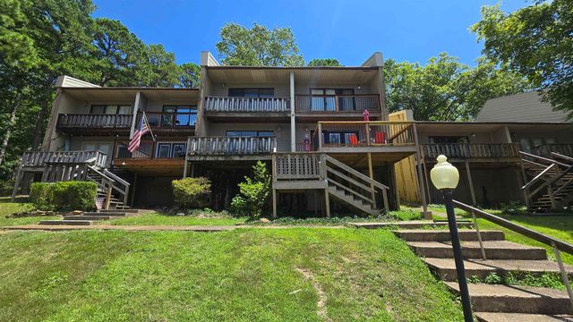 601 Dave Creek Pkwy Apt 73, Fairfield Bay, AR 72088