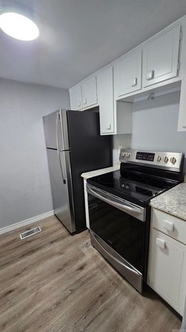 601 Dave Creek Pkwy Apt 73, Fairfield Bay, AR 72088