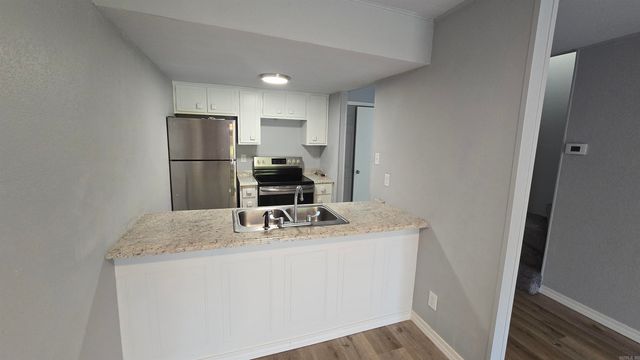 601 Dave Creek Pkwy Apt 73, Fairfield Bay, AR 72088