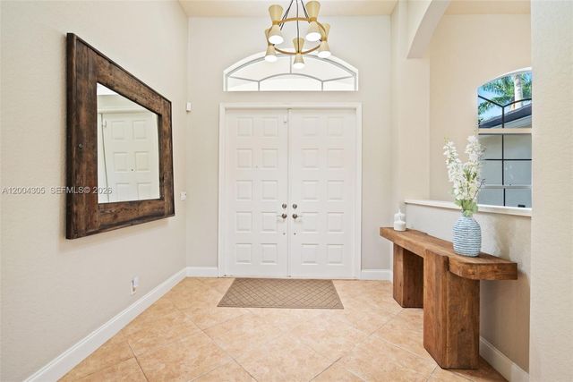 2556 Eagle Run Ln, Weston, FL 33327