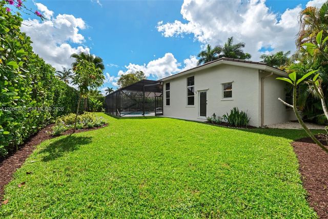 2556 Eagle Run Ln, Weston, FL 33327