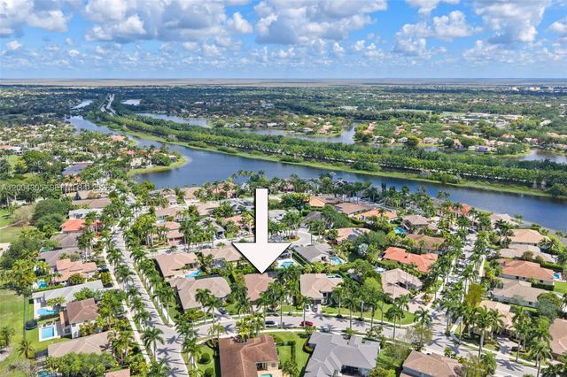 2556 Eagle Run Ln, Weston, FL 33327