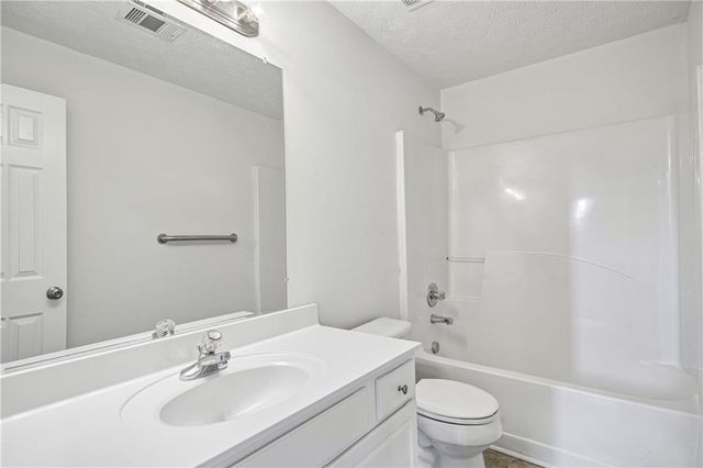 1709 Wyntercreek Lane, Hoschton, GA 30548