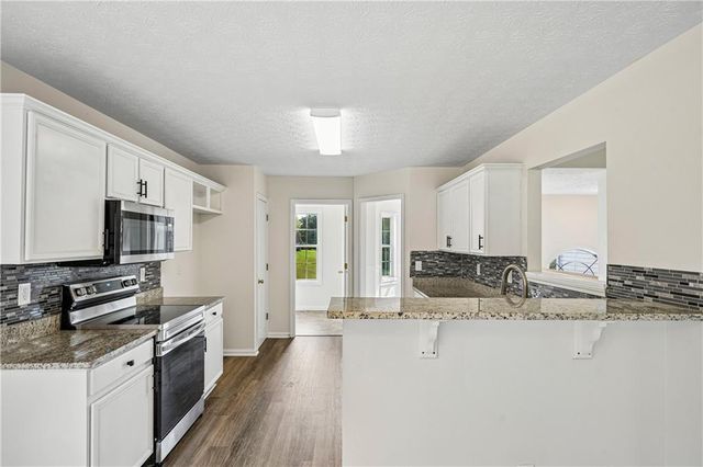 1709 Wyntercreek Lane, Hoschton, GA 30548