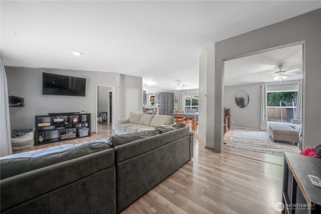 29306 O Street, Ocean Park, WA 98640