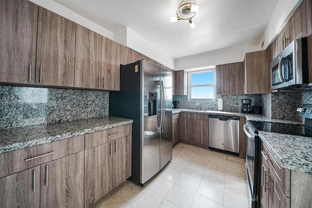 5101 Collins Ave 11B, Miami Beach, FL 33140