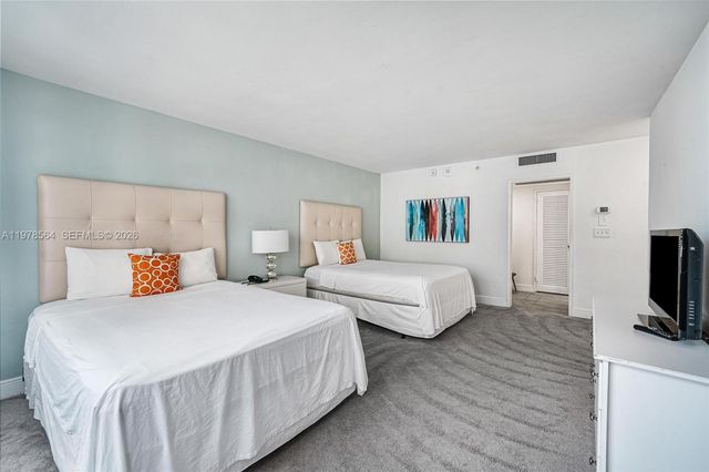 5101 Collins Ave 11B, Miami Beach, FL 33140