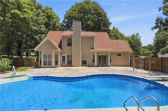 200 Kripple Kreek Drive, Sharpsburg, GA 30277