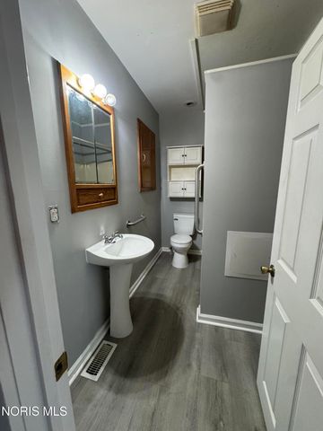 341 Defiance Avenue, Findlay, OH 45840