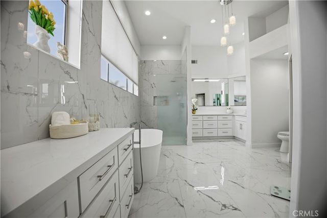 30140 Point Marina Drive, Canyon Lake, CA 92587