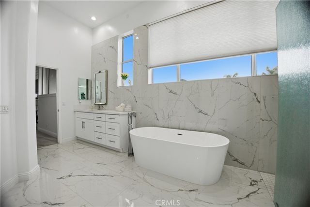 30140 Point Marina Drive, Canyon Lake, CA 92587