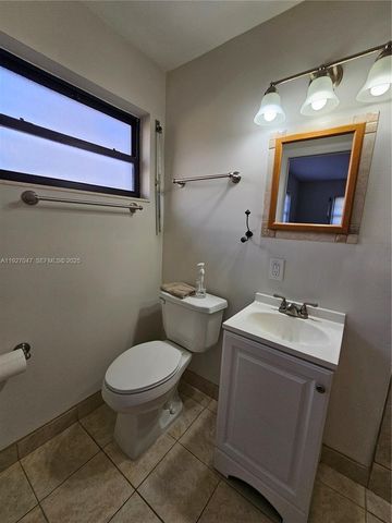 3202 Pierce St 3202, Hollywood, FL 33021