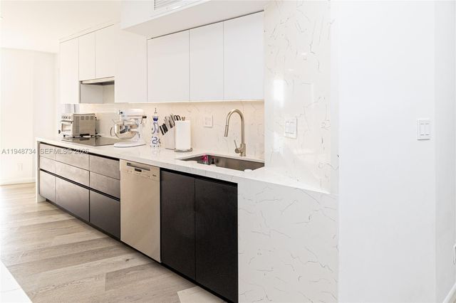 3180 S Ocean Dr 619, Hallandale Beach, FL 33009