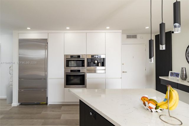 3180 S Ocean Dr 619, Hallandale Beach, FL 33009