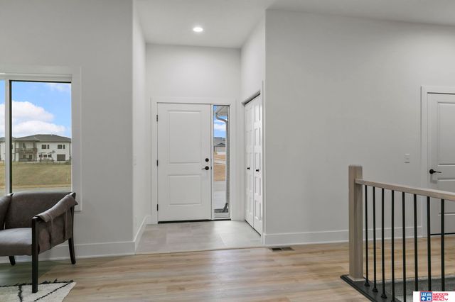 401 Half Moon Drive, Lincoln, NE 68527