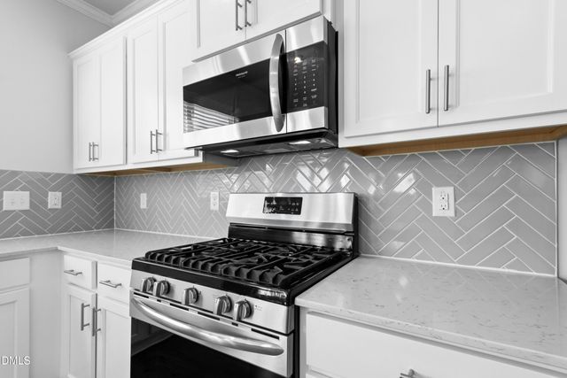 185 Stornoway Lane, Clayton, NC 27527