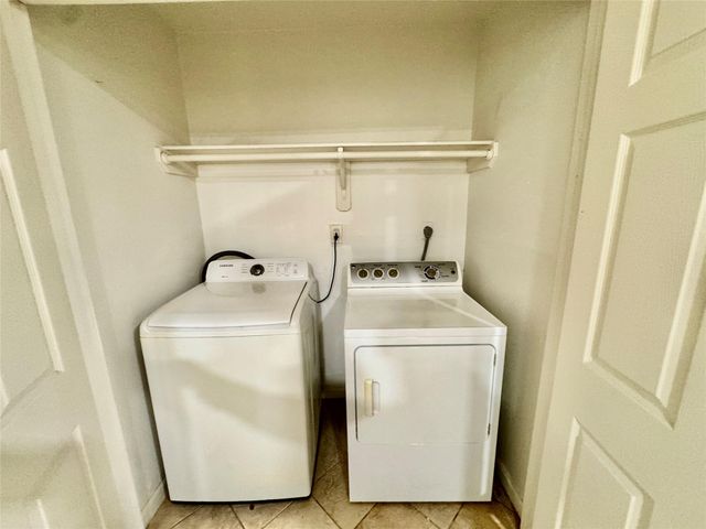 7203 Addicks Clodine Road, Houston, TX 77083