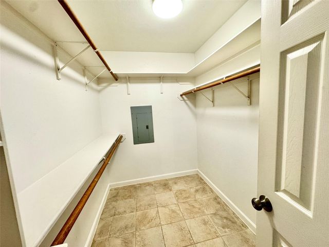 7203 Addicks Clodine Road, Houston, TX 77083